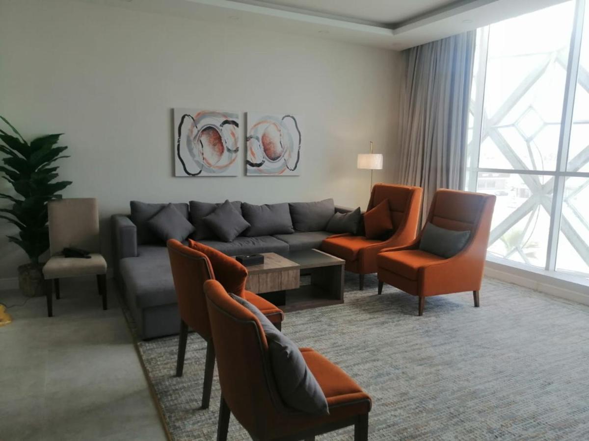 Clowzer Hotel Appartments リヤード エクステリア 写真